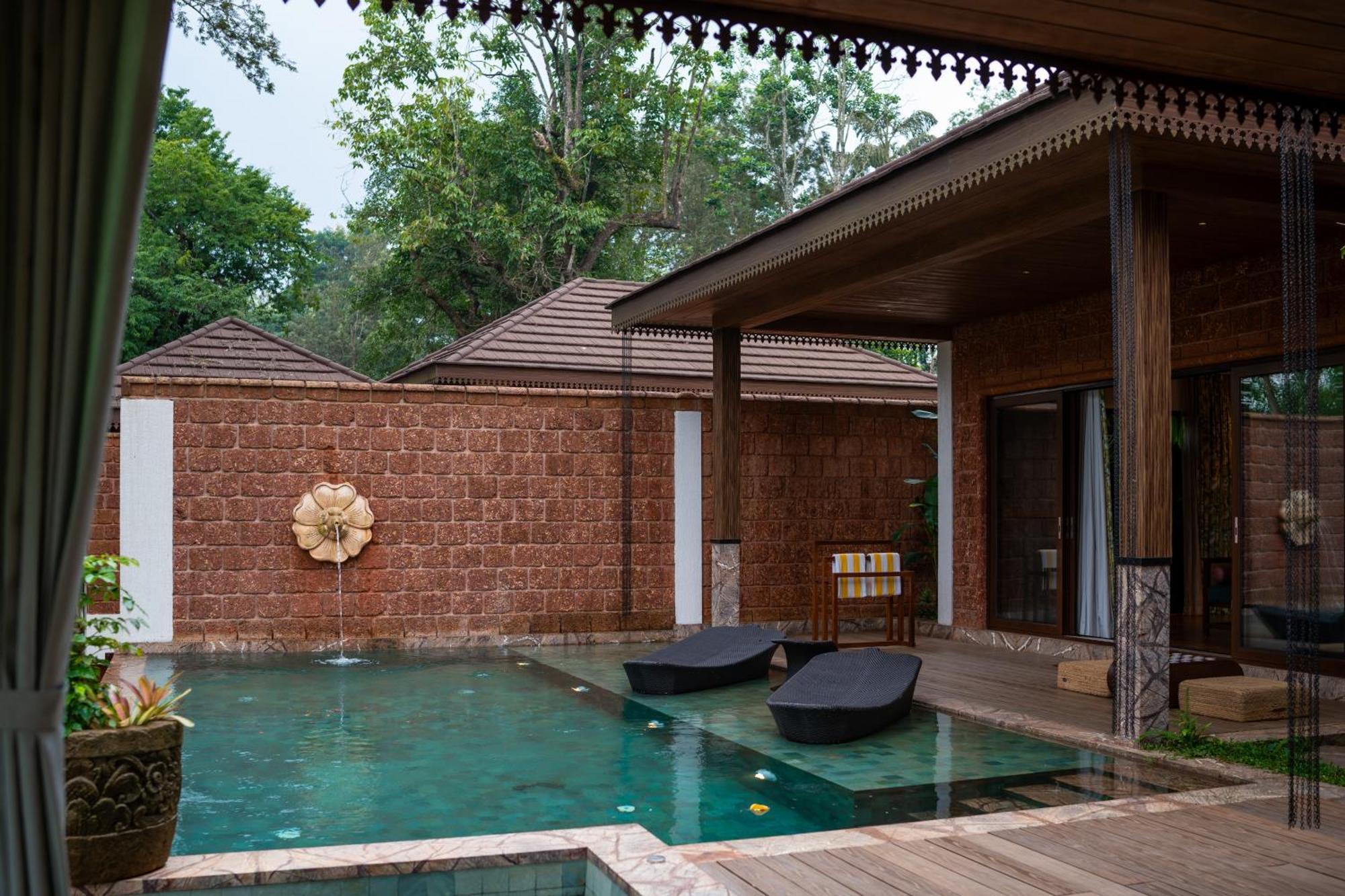 Timbertales Luxury Resort Coorg Madikeri Bagian luar foto
