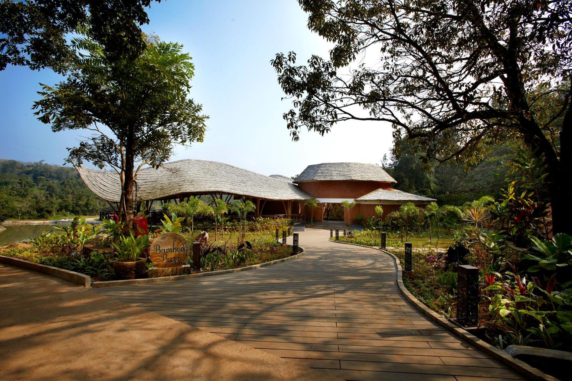 Timbertales Luxury Resort Coorg Madikeri Bagian luar foto
